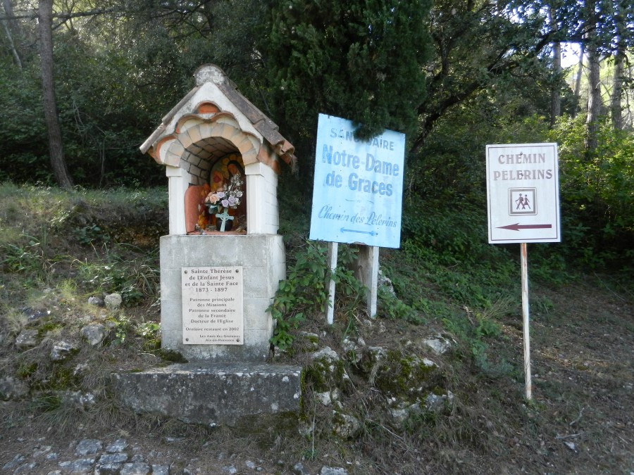 cotignac oratoire sainte therese cotignac notre dame de graces