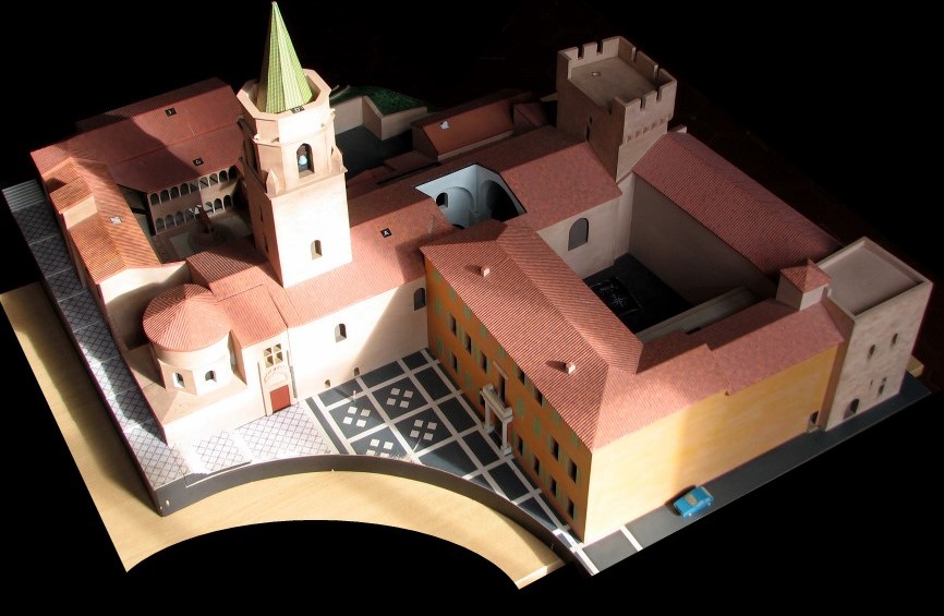cathedrale cloitre de frejus