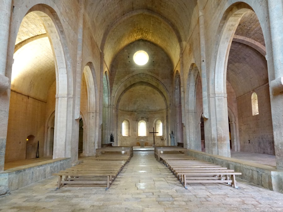 nef abbaye thoronet