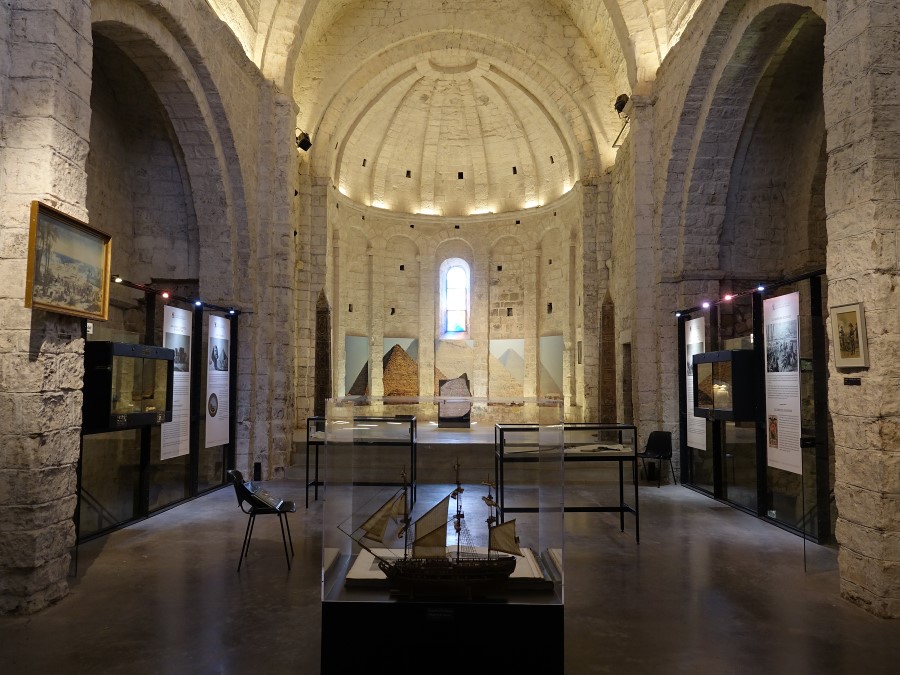 nef musee archeologie saint raphael ancienne eglise