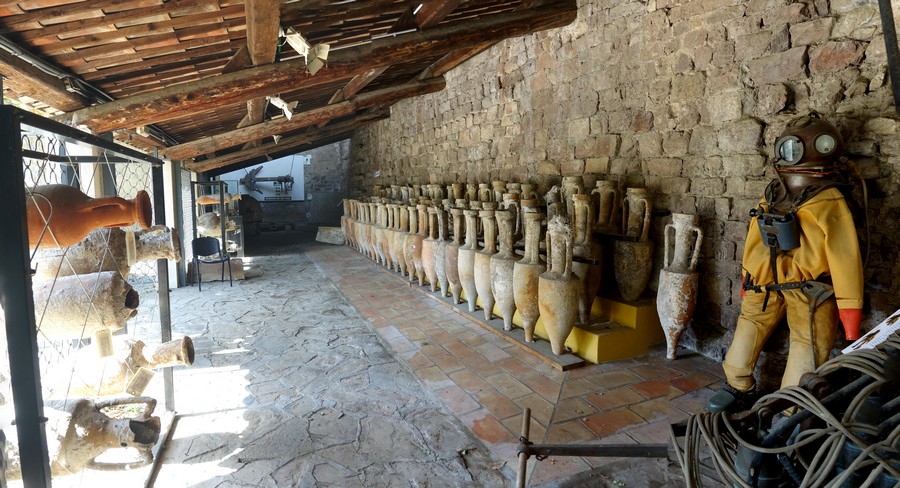ancienne eglise saint raphael musee archeologie sous marine