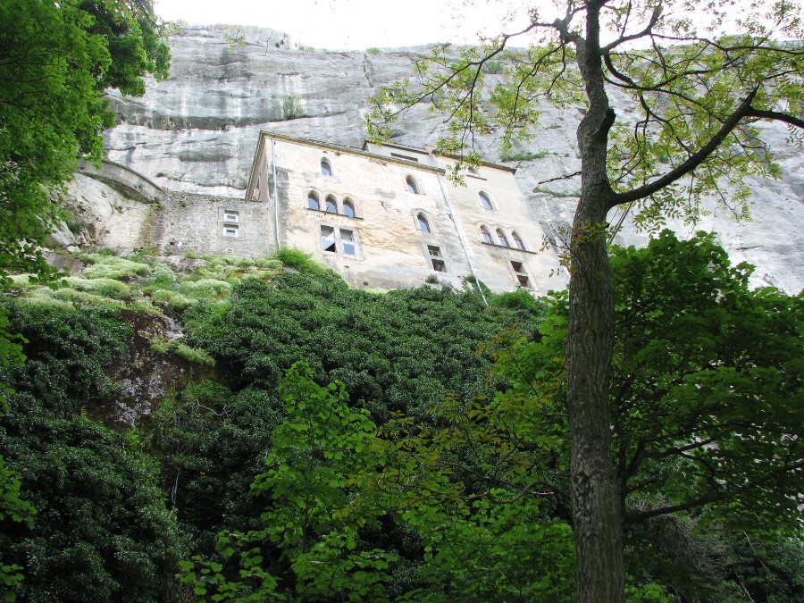 freres dominicains sainte baume grotte marie madeleine