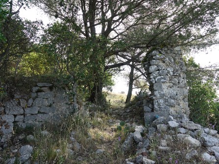 ruine ancien village vieille valette le revest les eaux la valette du var