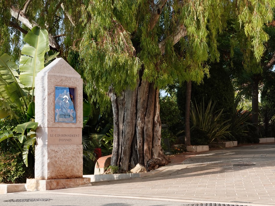 sanary chemin de croix oratoire n° 5 couronnement epines
