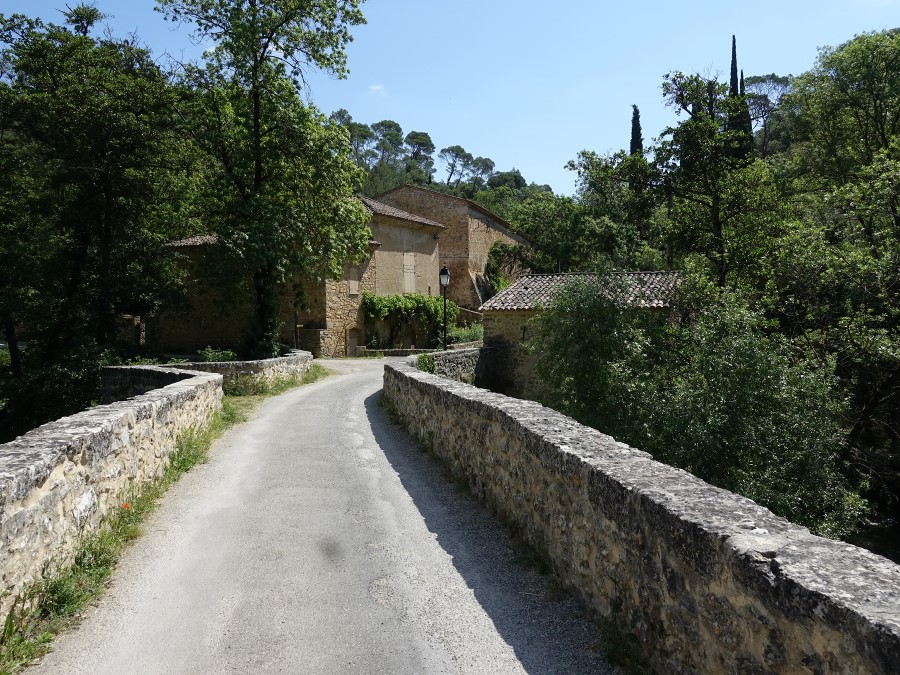pont st pierre entrecasteaux