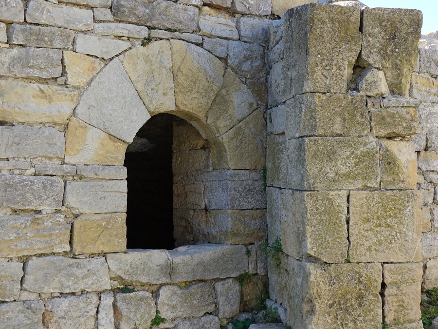 olliuoles chateau fort