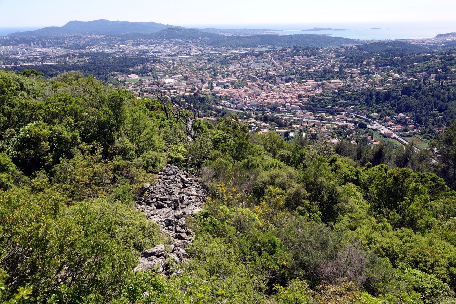 oppidum la courtine ollioules var 83