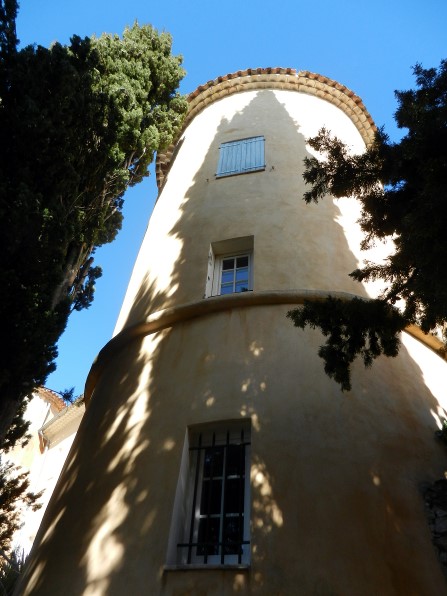 chateau tourtour