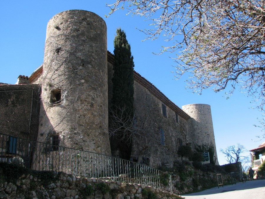 chateau tourtour