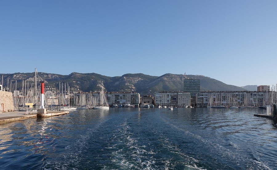 bateau bus toulon